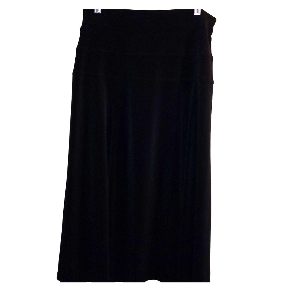 Roz&Ali Black Stretch Skirt Size Medium